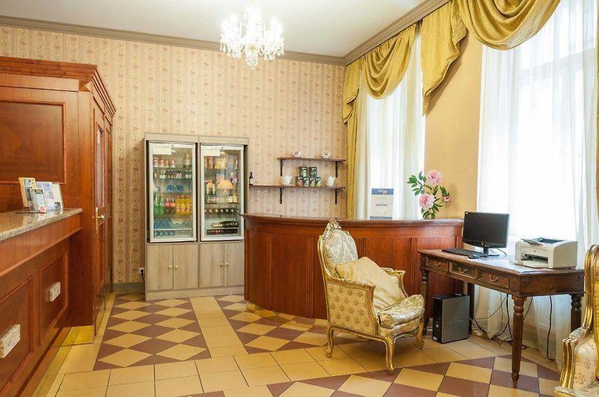 Hotel Raffaello Прага Экстерьер фото